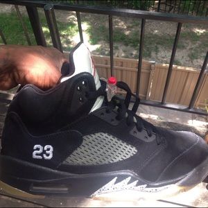 Air Jordan Retro 5 Stealth