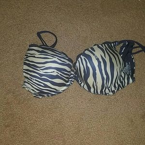 Victoria secret very sexy push up bra 34b