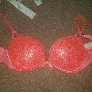 Victoria secret very sexy push up bra 34b