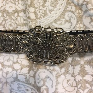 Intricate design, metal clip belt