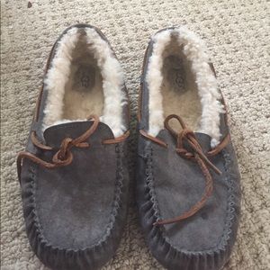 Ugg moccasin  slippers