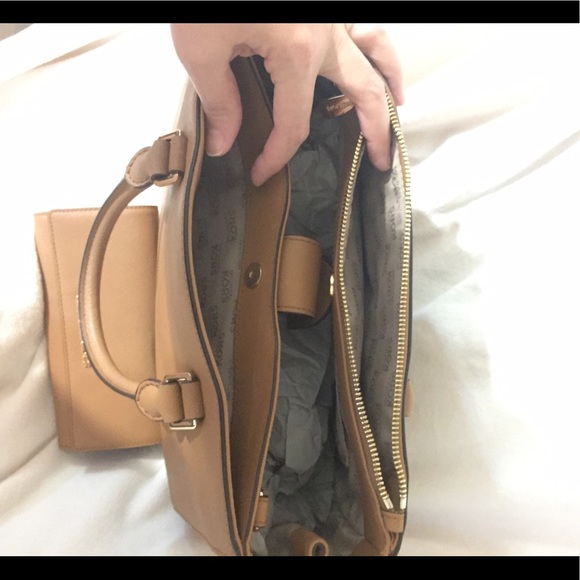 🎀SALE!! Michael Kors Kellen Tote - Picture 2 of 4