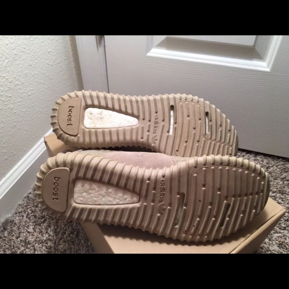 Yeezy 350 Oxford tan
