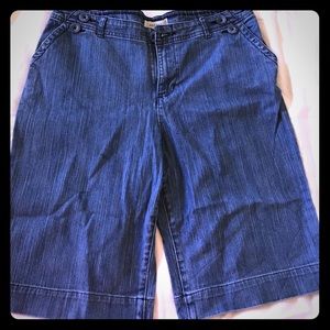 Ladies Bermuda length light-weight denim shorts