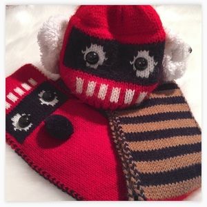 Matching hat and scarf set!