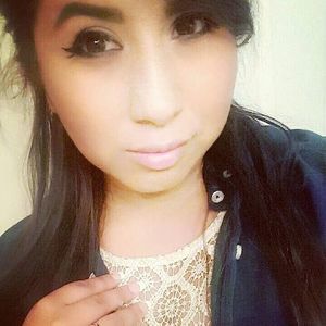 Meet your Posher, Ayoo