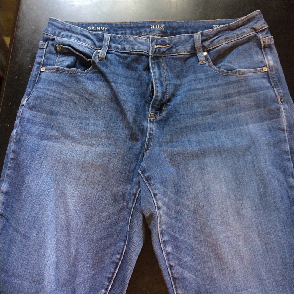 Ana jeans