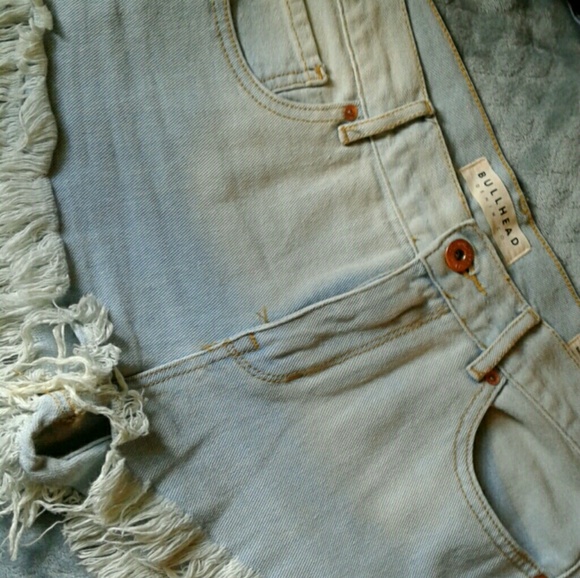 Bullhead denim co. Pants - PACSUN Bullhead frayed high rise short sz 7