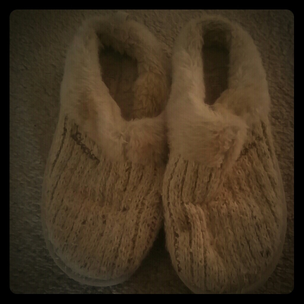 Sketchers slippers