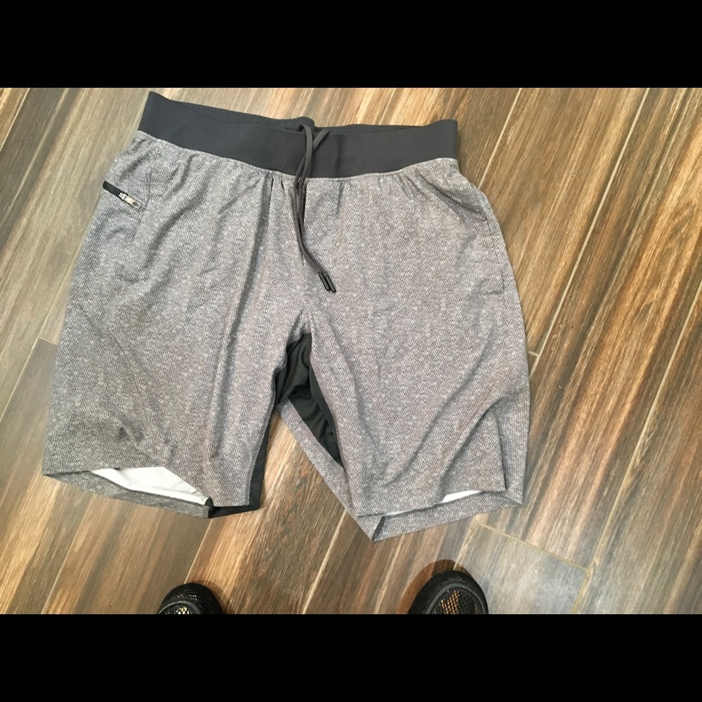 lululemon men's shorts XL
