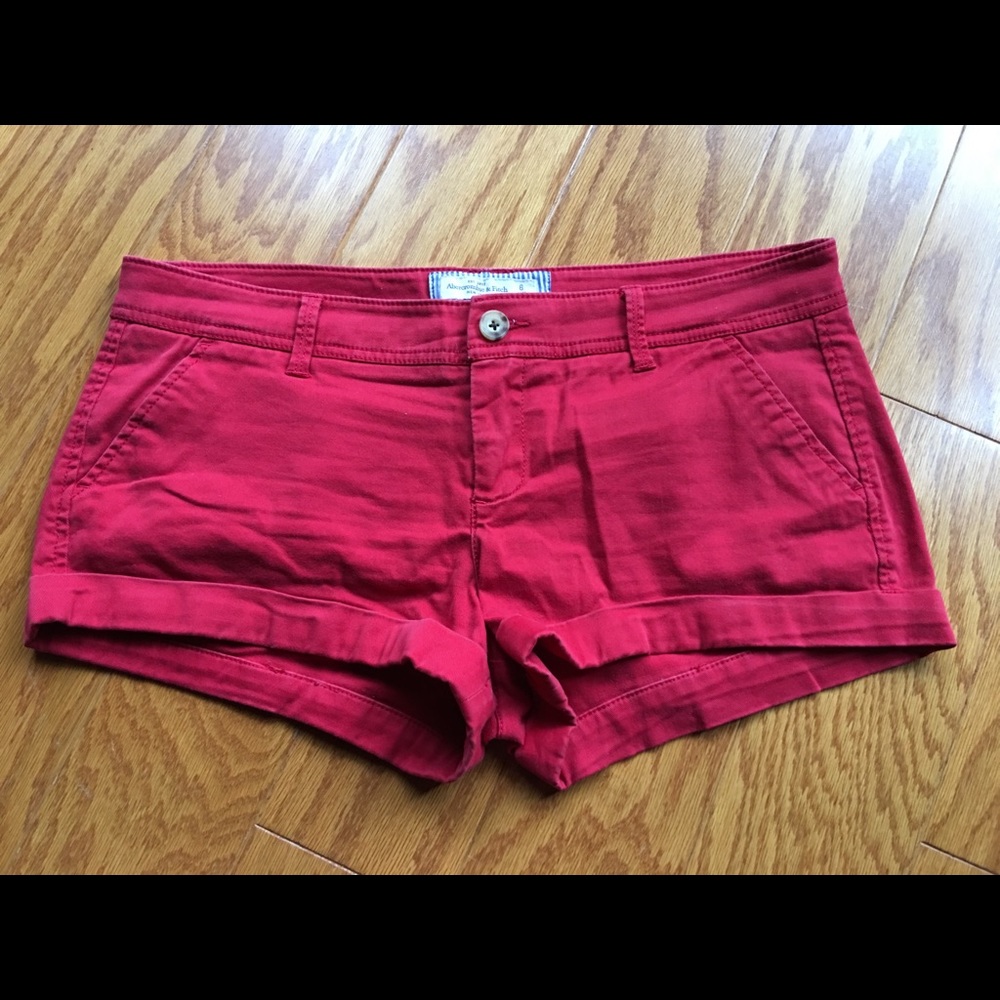 Abercrombie & Fitch red shorts