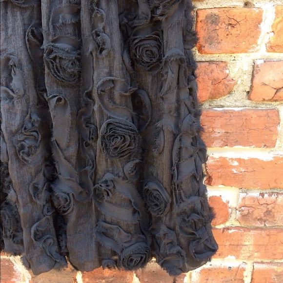 Black mini dress with textured floral skirt - Picture 2 of 7