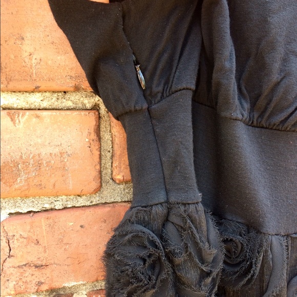 Black mini dress with textured floral skirt - Picture 6 of 7