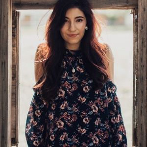 Meet your Posher, Constance