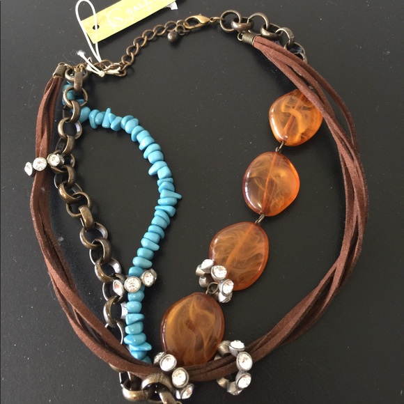 NECKLACE - Picture 4 of 4