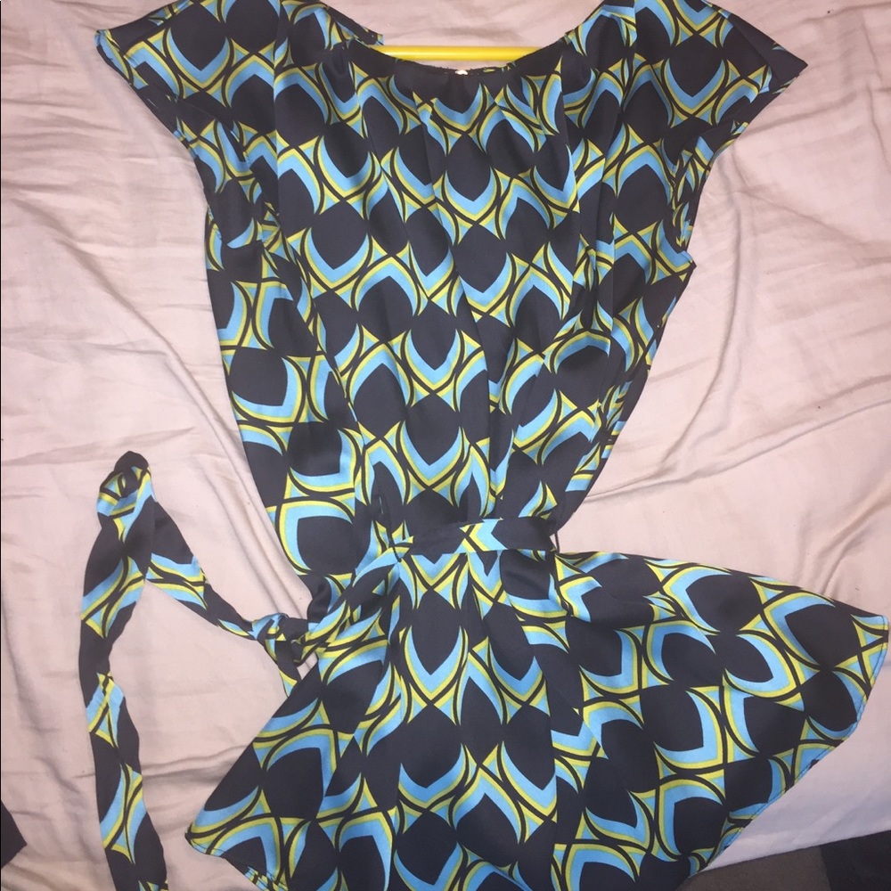 Cinched-waist Worthington Blouse