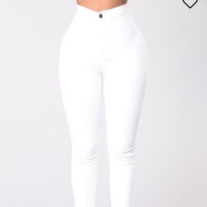 High waisted white jeans!