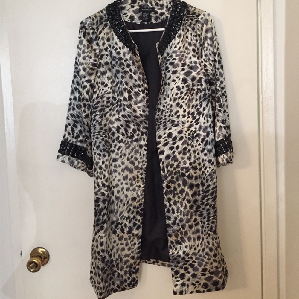 Woman's Better B cocktail coat - Picture 2 of 3