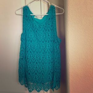 Sleeveless lace teal shirt