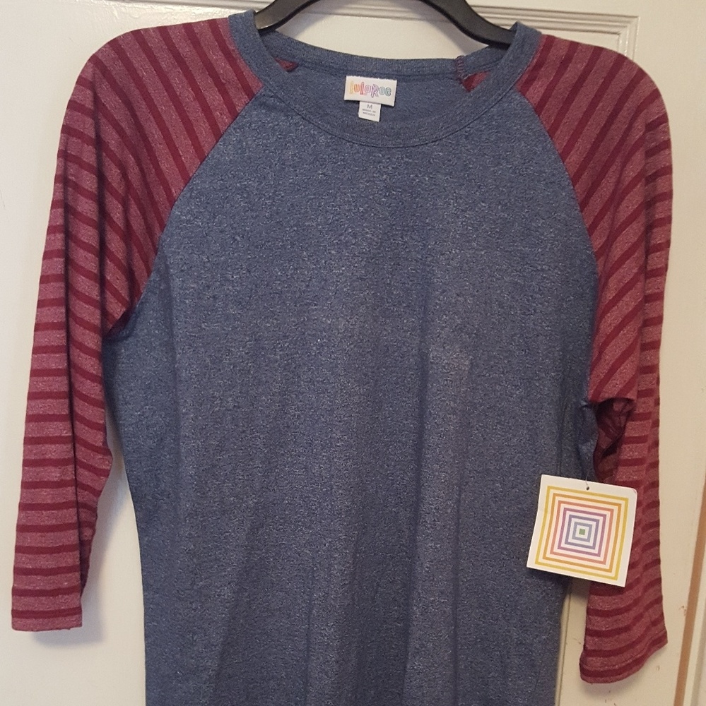 NWT LULAROE RANDY TOP M