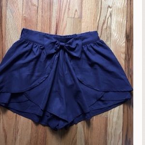 Navy Bow Short