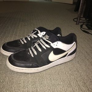 Nike Skateboard Shoes Size 11