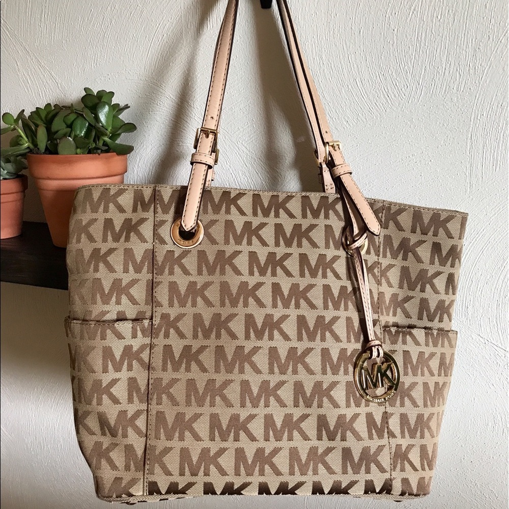 Michael Kors monogram shoulder bag