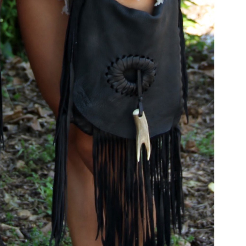 Desperately ISO Jimmy WZ black bag!!!!