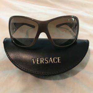 Authentic Versace sunglasses 😎