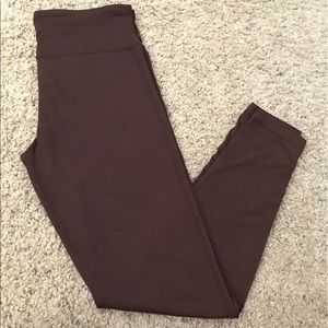 Burgundy/ Wine leggings.