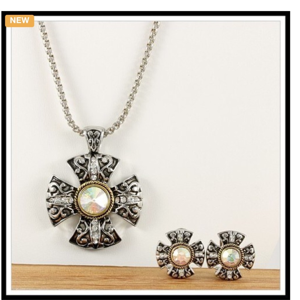 Necklace & Earrings Set 2-Tone White & Yellow Gold