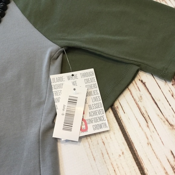 👜NWT Small Julia green tones (t shirt feel)! - Picture 2 of 4