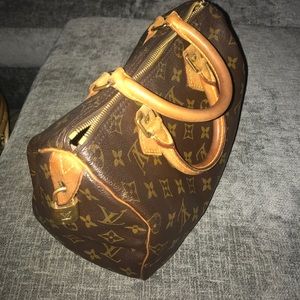 Authentic LV Speedy 25 monogram