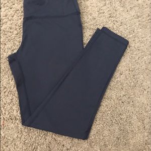 Athletic Slate leggings.