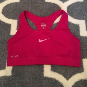 Nike pro sports bra