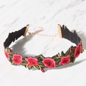 floral embroidered choker