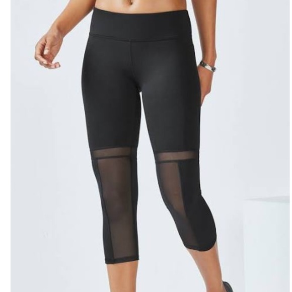 Fabletics Zoey Capri Leggings - Picture 1 of 3