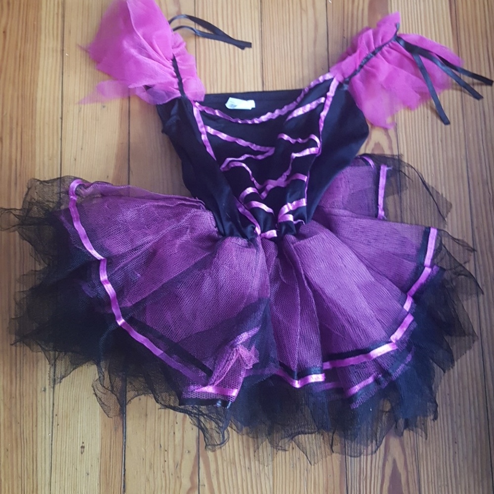 Costume