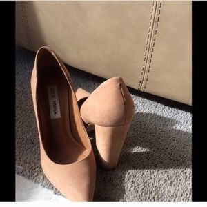 Suede Tan Steve Madden Chunky heel