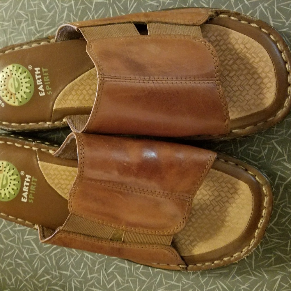 Sandals - Picture 2 of 2