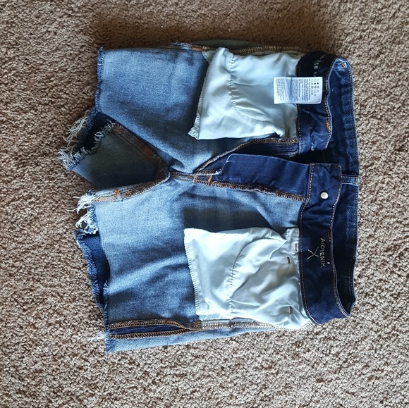 American Eagle Denim Shorts - Picture 4 of 8