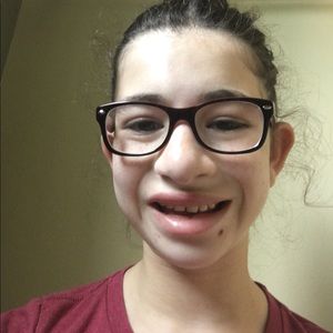 Meet your Posher, Abigail