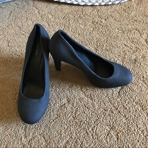 Old Navy Black Heels