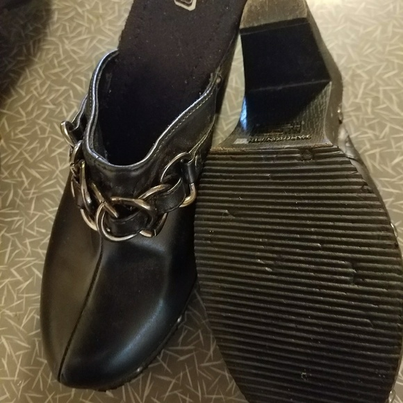 Heels / clogs - Picture 2 of 3