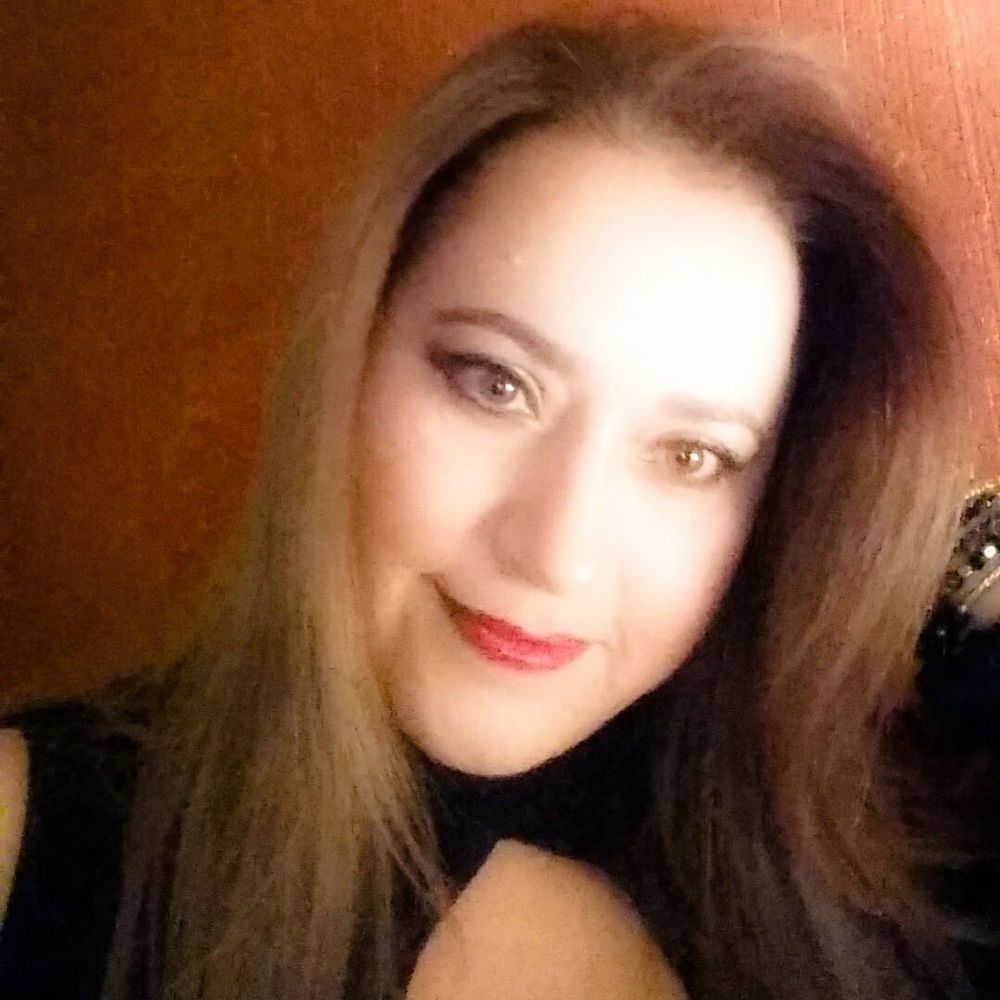 Meet your Posher, Monica