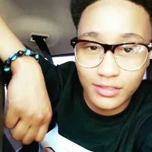 Meet your Posher, Sharron