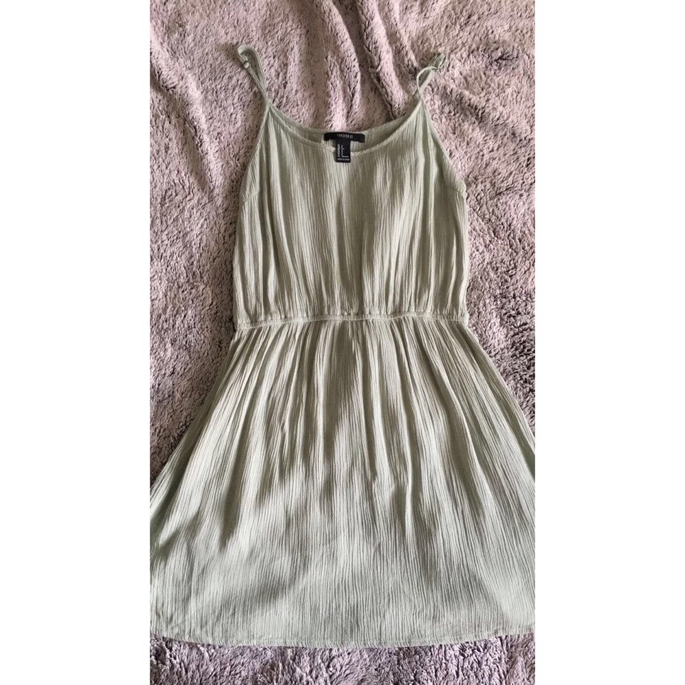 Green dress from forever 21!