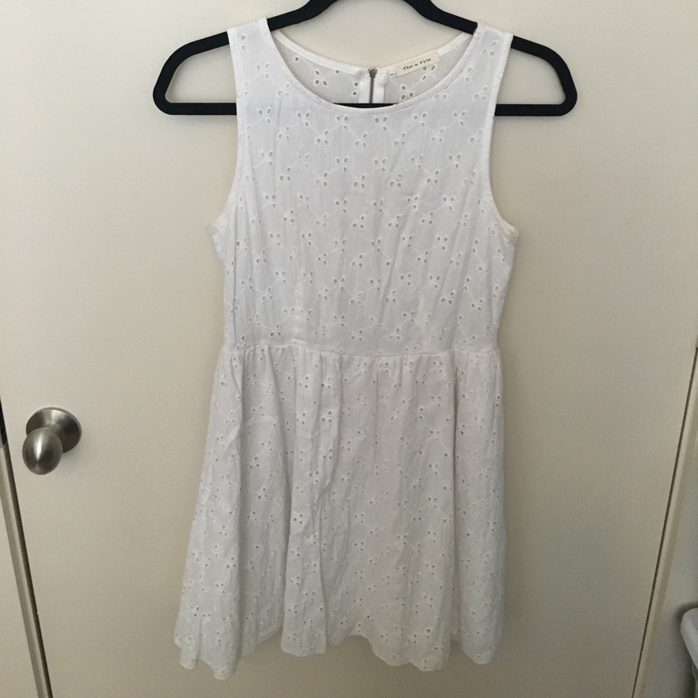 White eye lit sleeveless sundress
