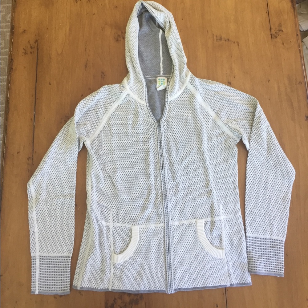 Zip up knit jacket