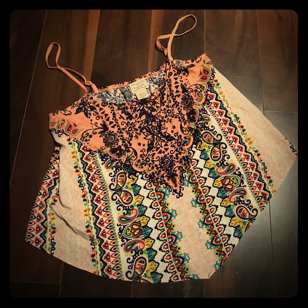 Flowy crop top type shirt